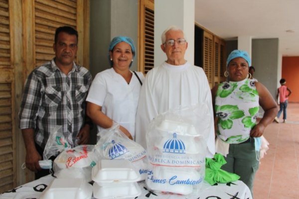 Comedores Económicos inician distribución de alimentos en La Nueva Barquita